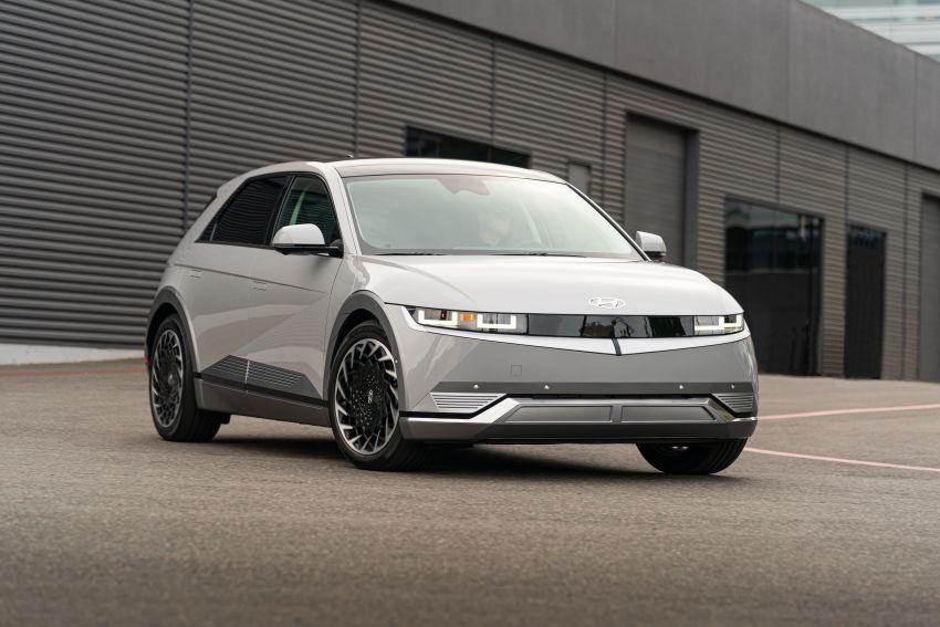 Hyundai Ioniq 5 for US market – 225 hp with RWD, 320 hp with AWD, 393 to 483 km range, on sale in autumn 1298401