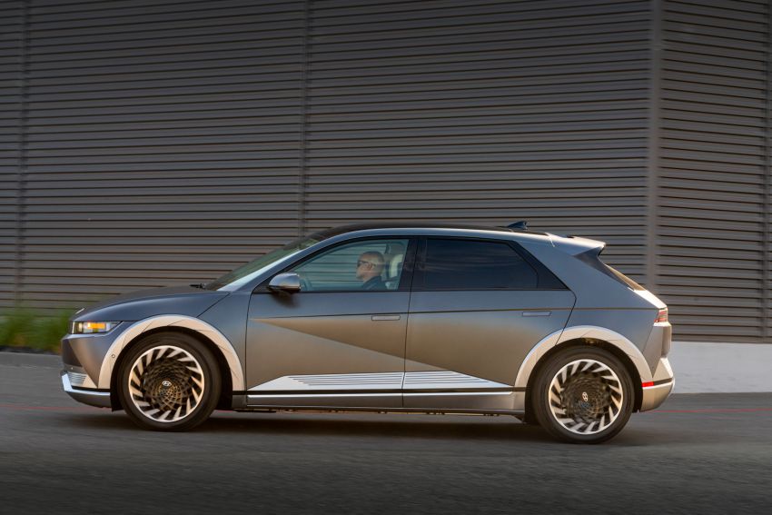 Hyundai Ioniq 5 for US market – 225 hp with RWD, 320 hp with AWD, 393 to 483 km range, on sale in autumn 1298217