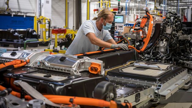 Volvo aims to reduce 2.5m tonnes in carbon emissions from 2025 through remanufacture, reuse of parts