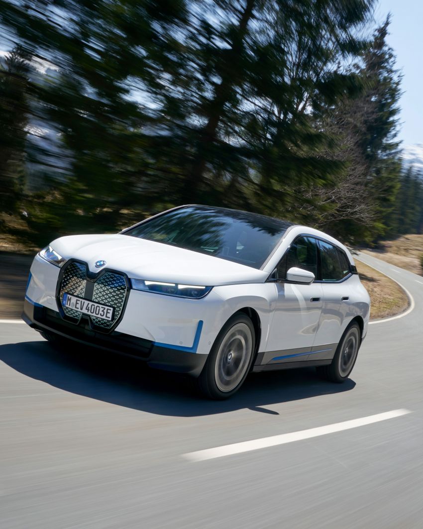 BMW iX fully detailed – power, range bumped slightly to up to 523 PS, 630 km; new M60 with over 600 PS 1301706