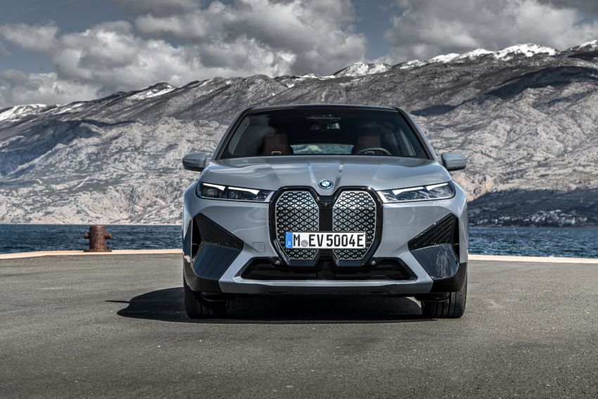 BMW iX fully detailed – power, range bumped slightly to up to 523 PS, 630 km; new M60 with over 600 PS 1301850