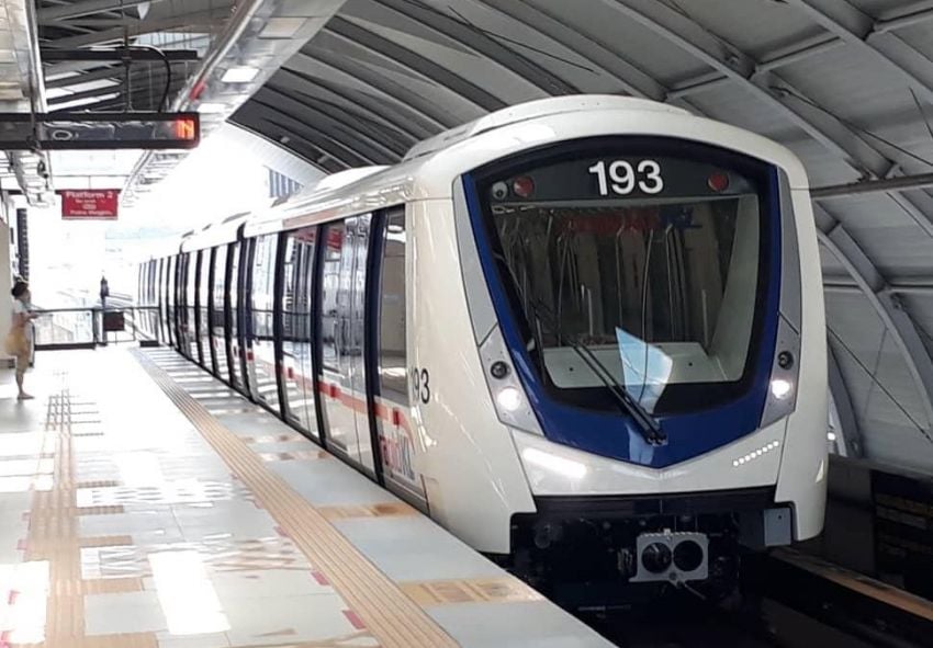 LRT Kelana Jaya Line gets 27 new train sets worth RM1.7b, two of the KLAV27 four-car units now running 1312757
