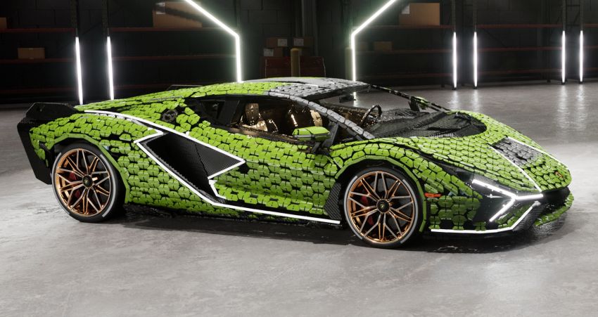 Lego Technic Lamborghini Sián FKP 37 goes full-sized – over 400,000 parts, 2,200 kg, 8,660 hours to complete 1304308