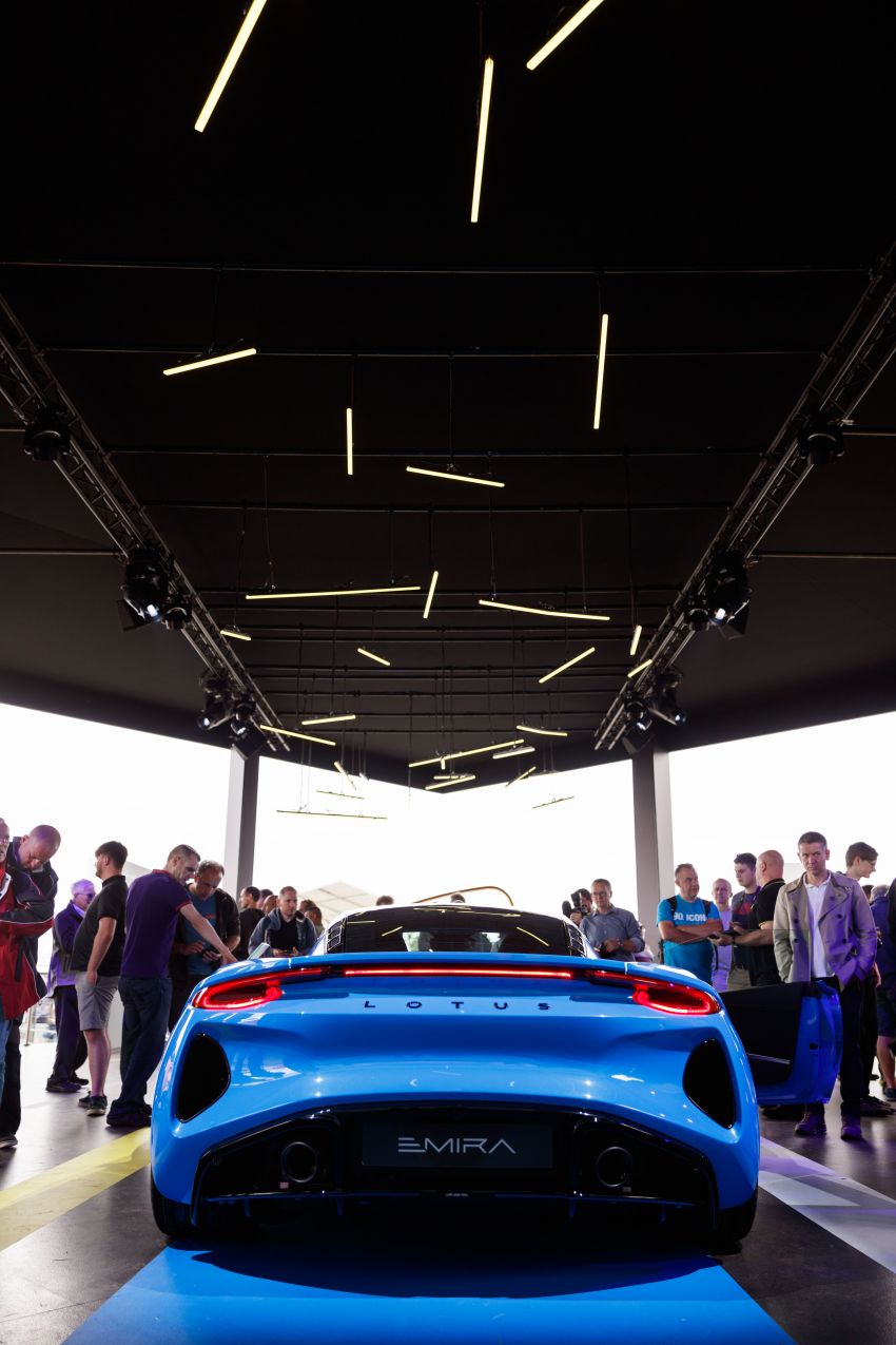 Lotus Emira makes dynamic debut at Goodwood fest 1318072