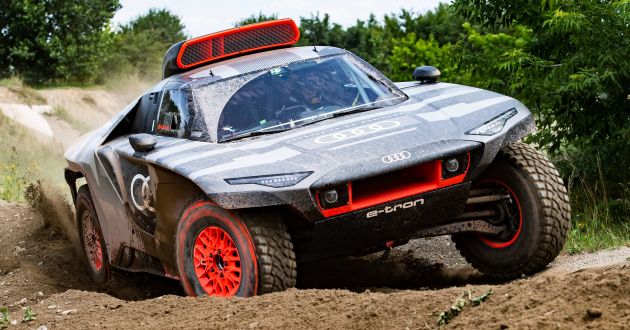 Audi RS Q e-tron – twin motor electric off-roader, TFSI engine to recharge battery; to race in 2022 Dakar Rally