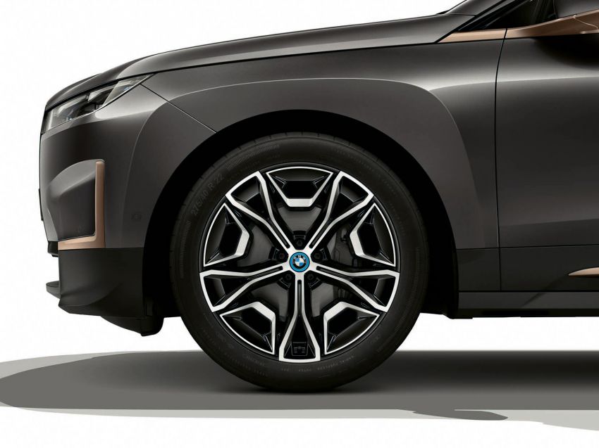 BMW iX xDrive40 EV SUV launched in Malaysia – CBU, 322 hp and 630 Nm, 425 km range, priced from RM420k 1335922