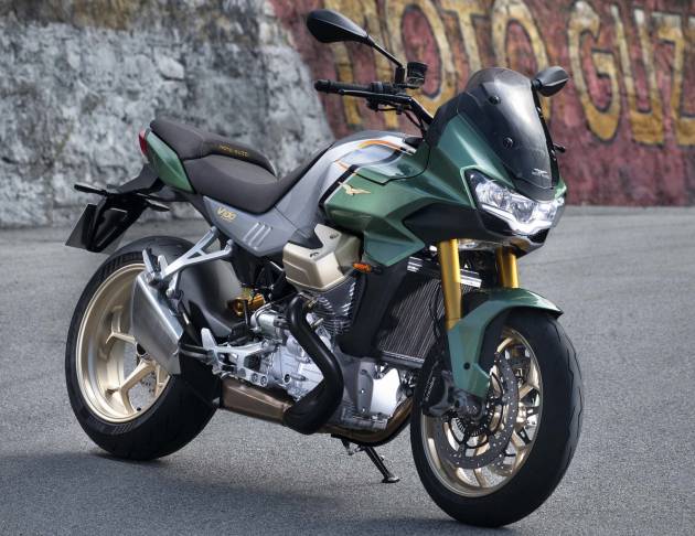 VIDEO: 2021 Moto Guzzi V100 Mandello Preview