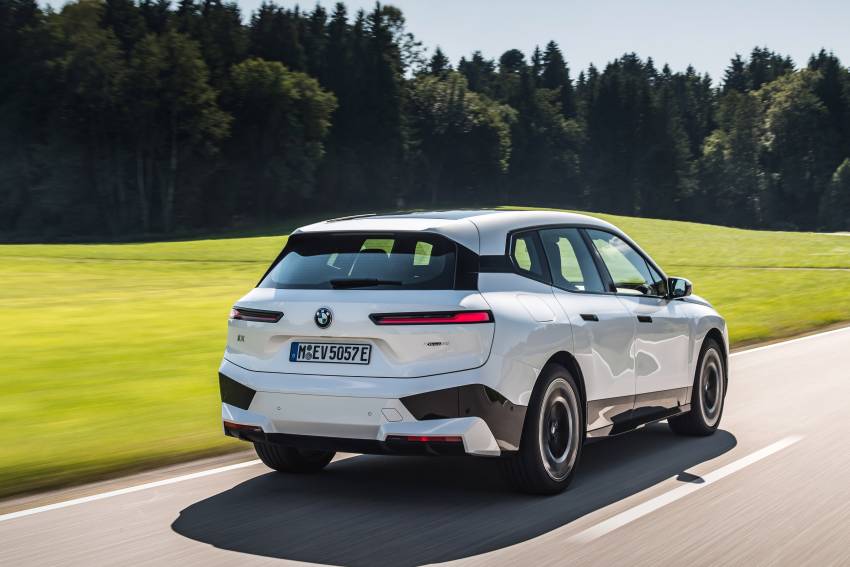GALLERY: BMW iX xDrive50 Sport in Mineral White and Sophisto Grey – live photos of all-electric SUV 1352747