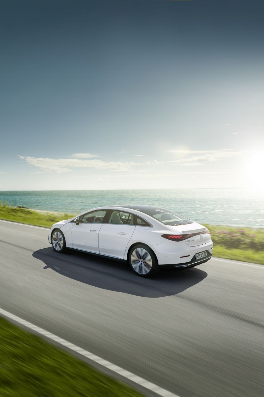 Mercedes-Benz EQE revealed – electric E-Class equivalent is a smaller EQS with 292 PS, 660 km range 1341380