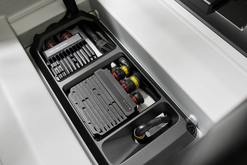 Porsche Mission R – 1,088 PS twin-motor concept with natural fibre bodywork hints at GT racing future 1343082