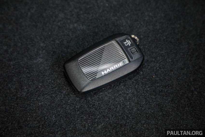 2021 Toyota Harrier 2.0 Luxury in Malaysia – RM250k 1358093