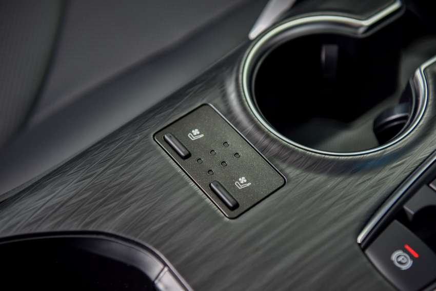 2022 Toyota Camry facelift launched in Thailand – 2.5L and Hybrid, 2.0L dropped, priced fr RM184k-RM226k 1372177