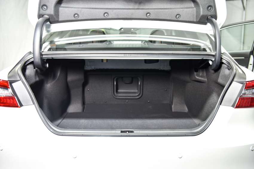 2022 Toyota Camry facelift launched in Thailand – 2.5L and Hybrid, 2.0L dropped, priced fr RM184k-RM226k 1372188