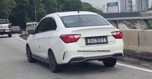 2022 Proton Saga MC2 – keyless entry, leather interior, new wheels and touchscreen; ESC for 1.3 Standard