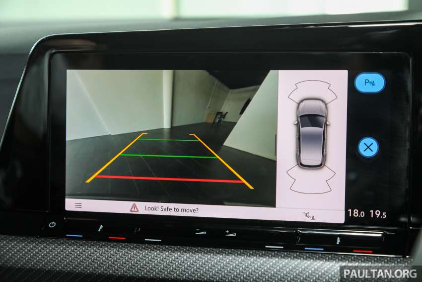 2022 Volkswagen Golf GTI and R-Line Mk8 in Malaysia 1396675