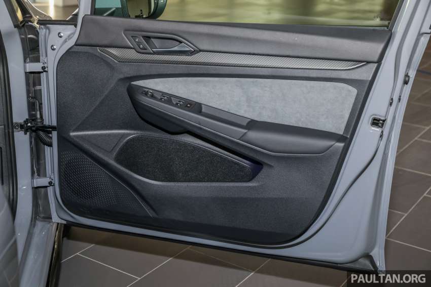 2022 Volkswagen Golf GTI and R-Line Mk8 in Malaysia 1396704