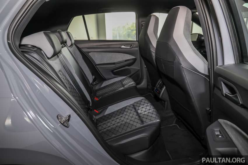 2022 Volkswagen Golf GTI and R-Line Mk8 in Malaysia 1396707