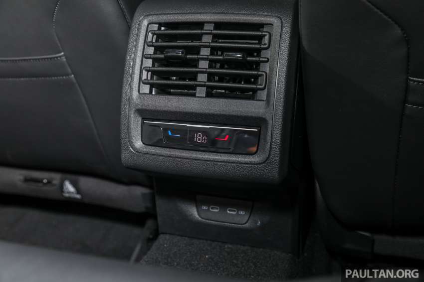 2022 Volkswagen Golf GTI and R-Line Mk8 in Malaysia 1396710