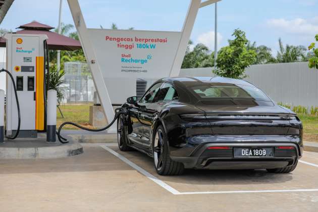 Shell Recharge EV fast charging tested in Malaysia – 180 kW of DC power in a Porsche Taycan in Tangkak!