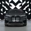 BMW iX Flow – magic wrap changes colour on demand