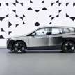 BMW iX Flow – magic wrap changes colour on demand
