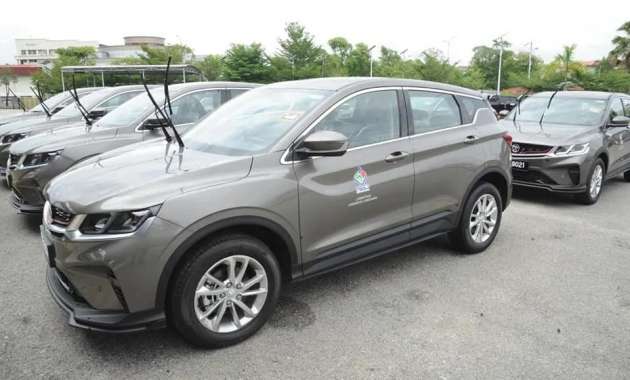 Proton presents eight X50 1.5T Executive SUVs to Subang Jaya City Council for use as official vehicles