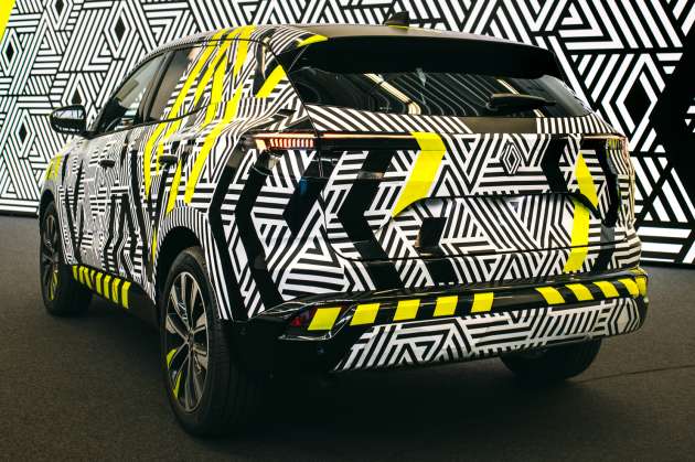 Renault Austral teased again, to be revealed March 8