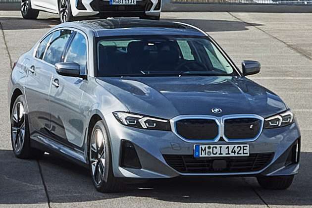 2022 BMW 3 Series facelift shown in official photo – G20 LCI gets slimmer headlamps, same grille size