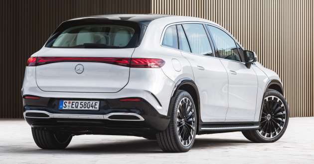 Mercedes-Benz EQS SUV debuts – 3-row EV with up to 660 km range, 544 PS, 858 Nm; MBUX Hyperscreen
