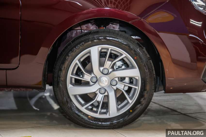 Proton Saga MC2 2022 dilancarkan – empat varian, ESC turut diberikan untuk Standard AT; dari RM34k 1453639