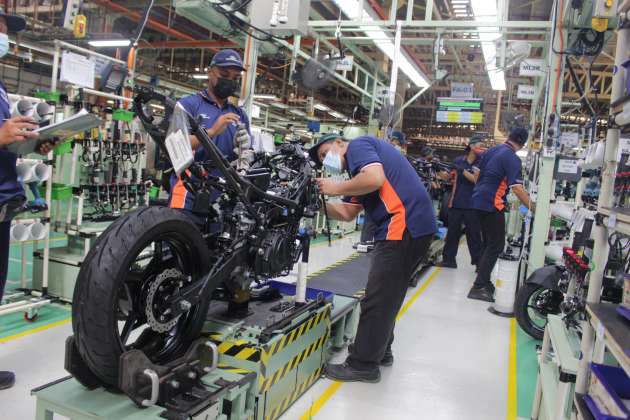 Still no update on OMV/402 issue in Dec, CKD price increase in Jan 2026 uncertain – Mercedes-Benz M’sia