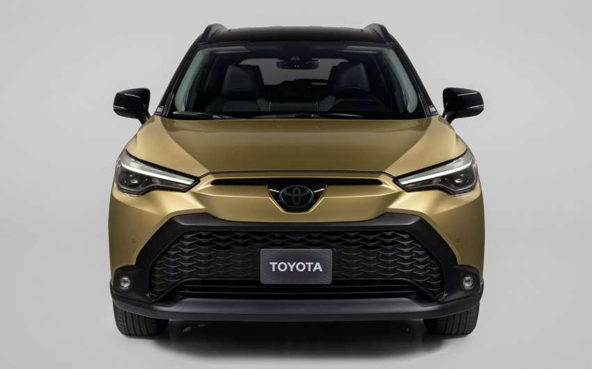 2023 Toyota Corolla Cross Hybrid for the US receives Japanese-market face, 194 hp, AWD, active safety kit 1463961
