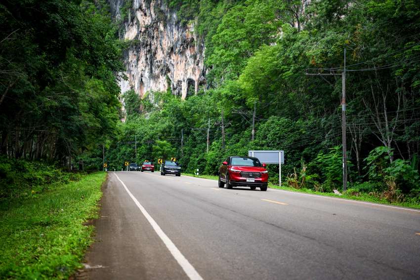 REVIEW: 2022 Honda HR-V RS e:HEV SUV tested 1466912