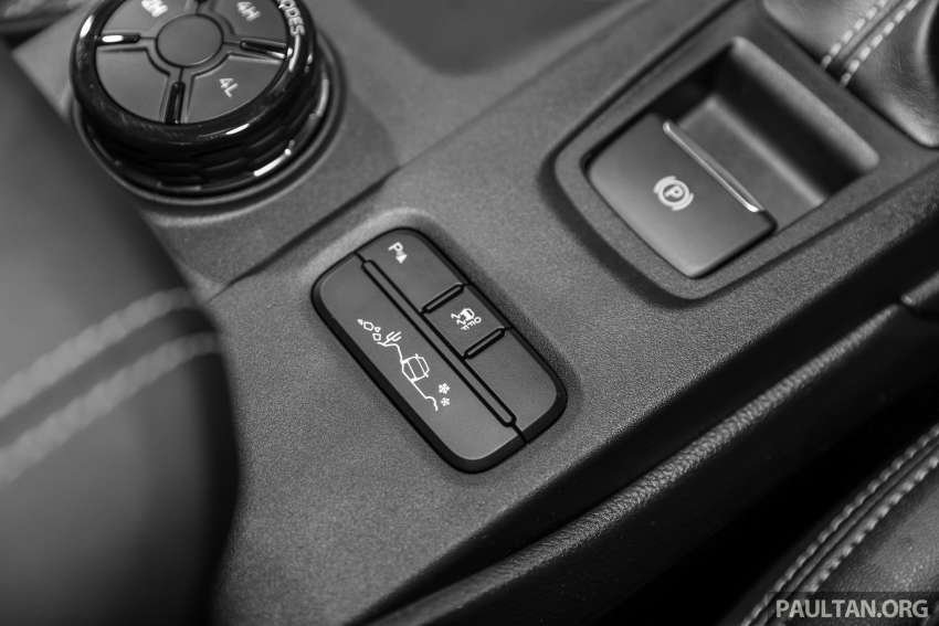 Ford Ranger 2022 dilancarkan di Malaysia — tujuh varian, bermula dari RM109k; Raptor ditunjuk, tiba Q4 1488529