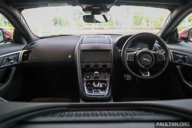 Jaguar F-Type 2022 di Malaysia – 2.0L P300, luaran disemak semula, paparan digital penuh; RM689k