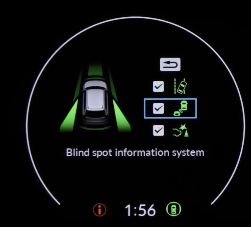 2023 Honda CR-V given a video walk-around tour 1510512