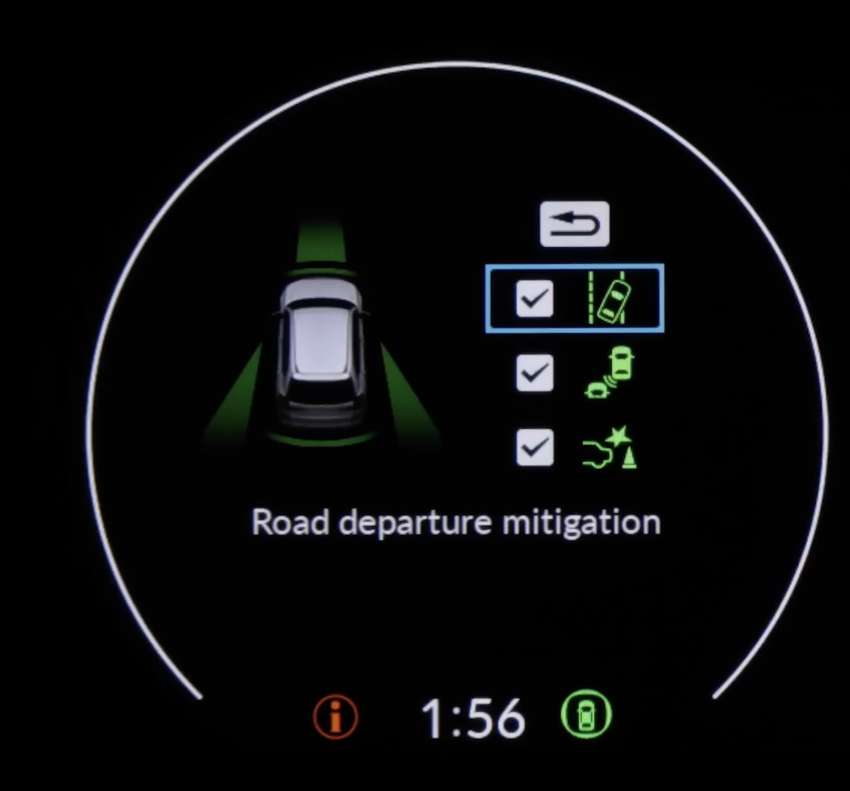 2023 Honda CR-V given a video walk-around tour 1510513