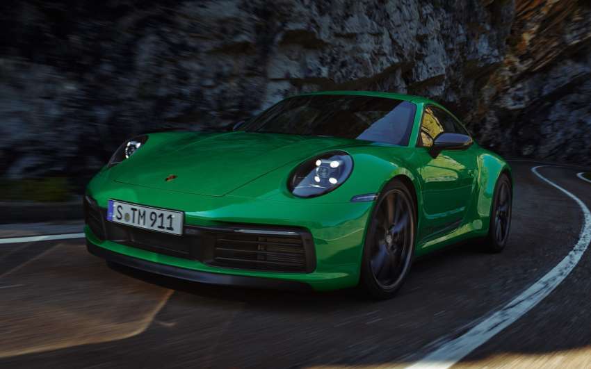 992 Porsche 911 Carrera T debuts – 35 kg lighter than base Carrera; 385 PS; 7-speed manual or 8-speed PDK 1531468