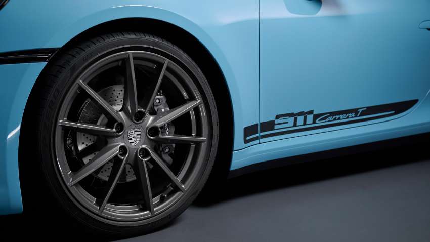 992 Porsche 911 Carrera T debuts – 35 kg lighter than base Carrera; 385 PS; 7-speed manual or 8-speed PDK 1531514