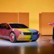 BMW i Vision Dee debuts at CES – colour-changing EV concept with massive HUD; previews the Neue Klasse