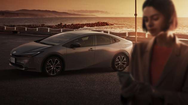 2023 Toyota Prius 1.8 and 2.0 hybrid launched in Japan