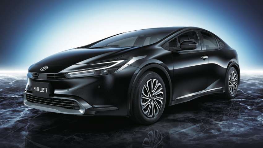 2023 Toyota Prius 1.8 and 2.0 hybrid launched in Japan 1565385