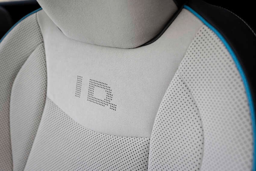 Volkswagen ID.7 debuts with trippy camo at CES – EV sedan with 700 km of range; launch in Q2 this year 1599730