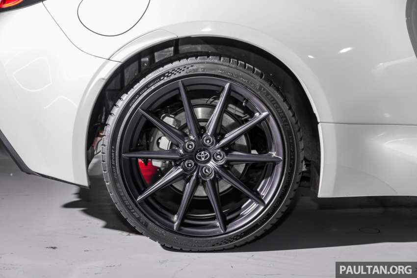 Toyota GR 86 rasmi mendarat di Malaysia – bermula RM295k, 2.4L NA, 237 PS/250 Nm, pilihan 6MT dan 6AT 1578354