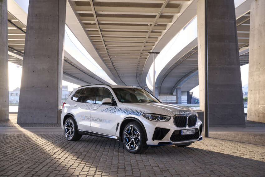 BMW iX5 Hydrogen has 401 hp power, 504 km range 1581891
