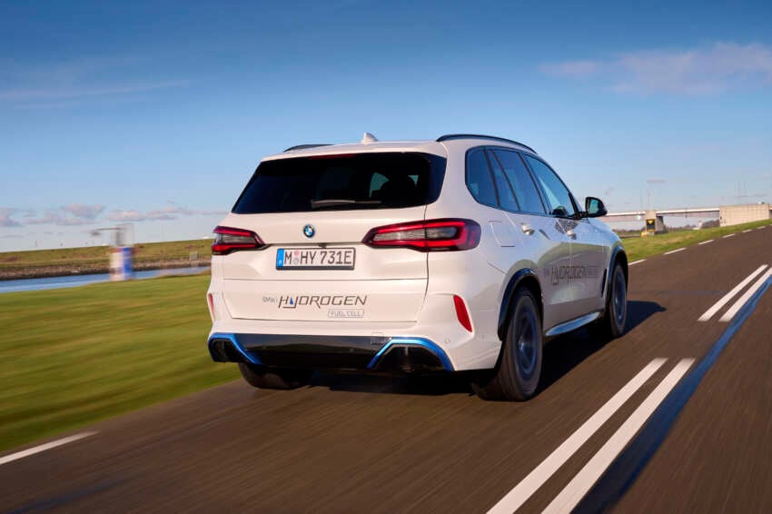 BMW iX5 Hydrogen has 401 hp power, 504 km range 1581815