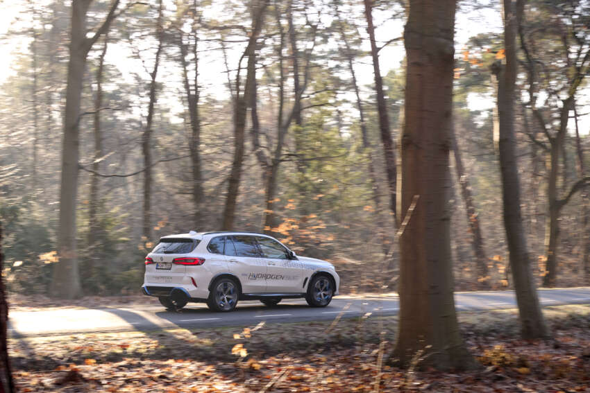 BMW iX5 Hydrogen has 401 hp power, 504 km range 1581868