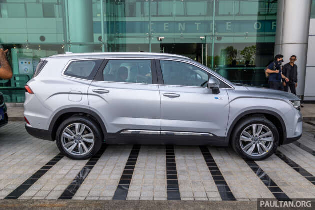 Proton X90 spesifikasi antara varian – Standard, Executive, Premium dan Flagship, RM124k-RM153k