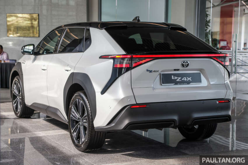 UMW Toyota Motor presents multi-pathway strategy to achieve carbon neutrality – more hybrids, EVs coming 1612697