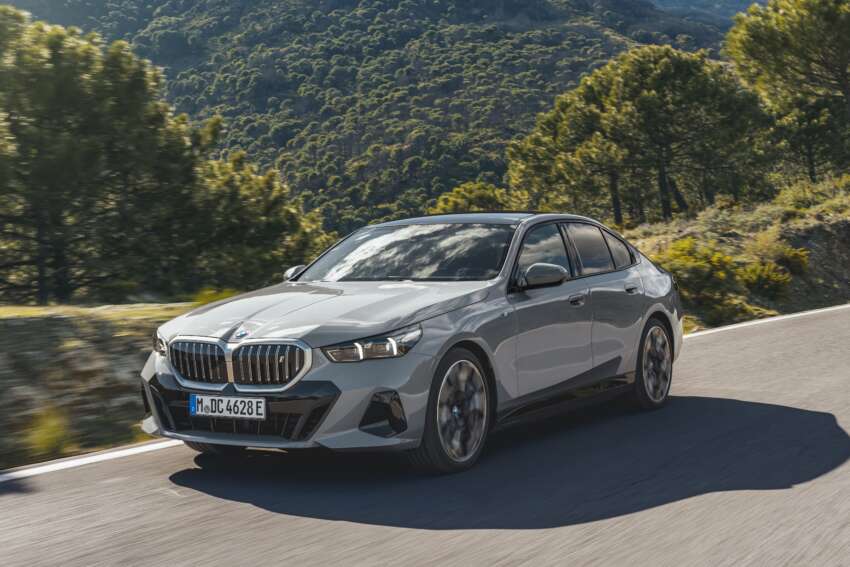 BMW i5 and 2024 BMW 5 Series G60 – M60 xDrive with up to 601 hp; AirConsole brings in-car gaming 1617665